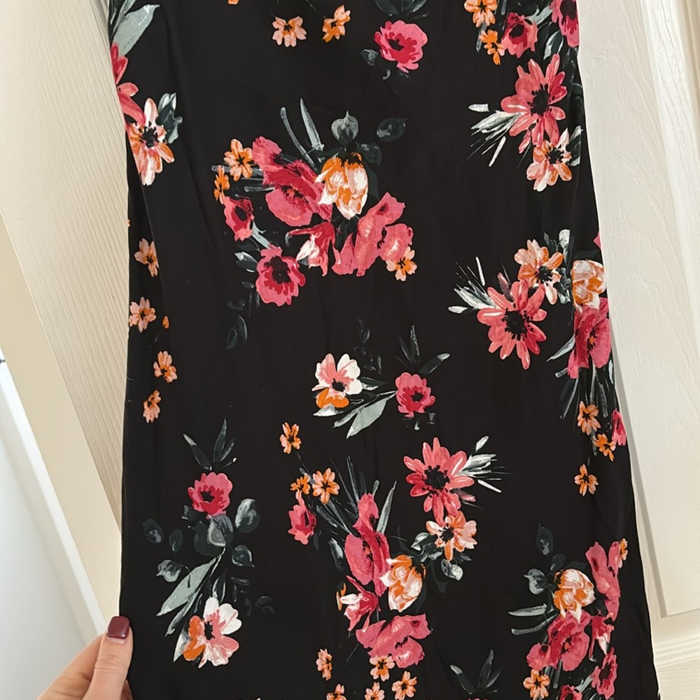 Hello Molly Midi Dress - Picture 3 of 6